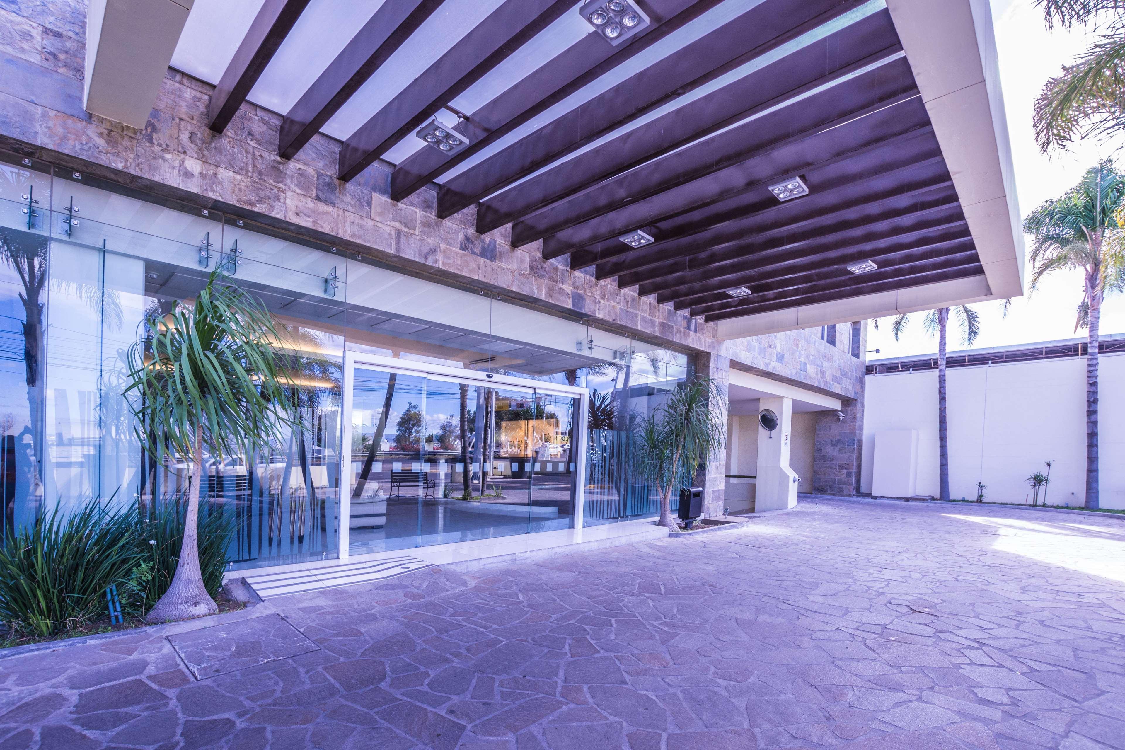 Crown Victoria Hotel Queretaro Exterior photo